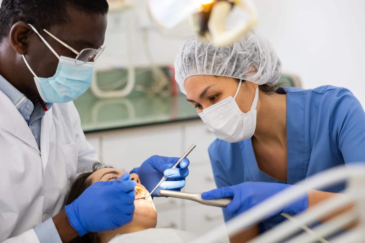 How Dental Hygienists Help Teen Oral Habits
