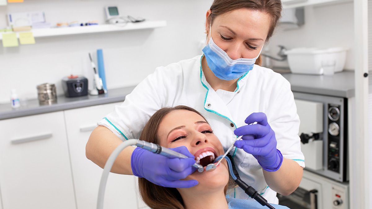 Dental Hygienist Techniques That Fight Tooth Decay